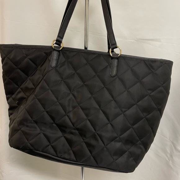 Large Tommy Hilfiger bag - Picture 4 of 10